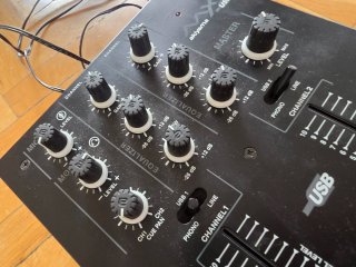 Mesa de mezclas Akiyama MX.1 USB