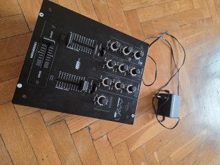 Mesa de mezclas Akiyama MX.1 USB