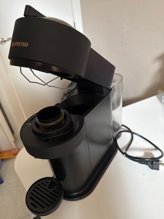 Cafetera De’Longhi Nespresso Vertuo Negra
