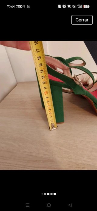 Sandalias verdes de plataforma Zara Talla S