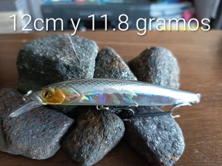 Lote señuelos pesca a spinning