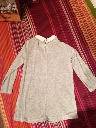 Jersey fino cuello blanco