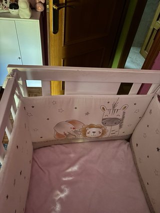 Cuna blanca con colchón