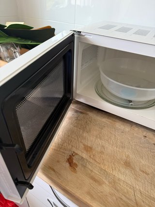 Microondas Orbegozo Blanco