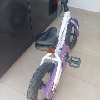 Bicicleta infantil Specialized Hotrock morada