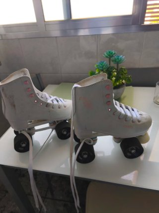 Patines 4 ruedas blancos y rosas talla 36