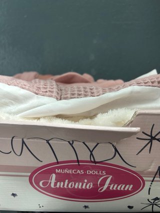 Muñeca marca Antonio Juan
