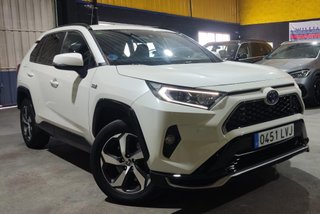 Toyota RAV4 300Ph 4x4 HIBRIDO ENCHUFABLE + Bola