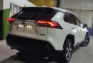 Toyota RAV4 300Ph 4x4 HIBRIDO ENCHUFABLE + Bola