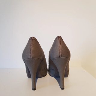Zapatos de tacón peep toe verde caqui