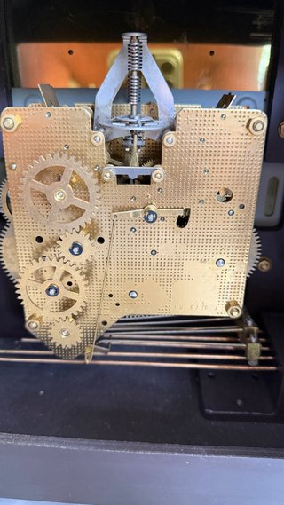 Reloj de sobremesa antiguo