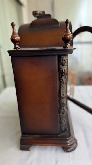 Reloj de sobremesa antiguo
