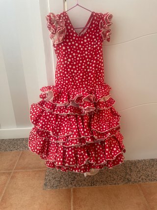 Vestido de flamenca rojo lunares blancos