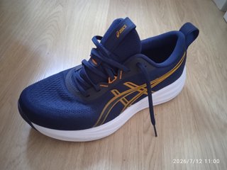 Zapatillas Asics Azul y Dorado talla 42 europea.
