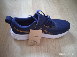 Zapatillas Asics Azul y Dorado talla 42 europea.