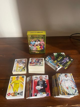 Cromos de fútbol diferentes años.