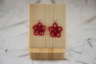 Pendientes artesanales de frivolité · Adelfa Rubí