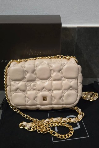 Bolso Purificación García Beige Cadena Dorada