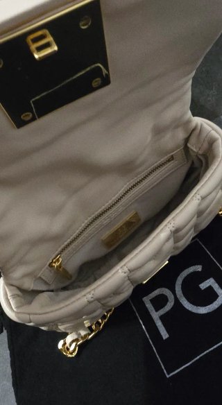 Bolso Purificación García Beige Cadena Dorada