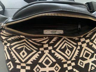 Riñonera Misako Étnica Negra y Beige