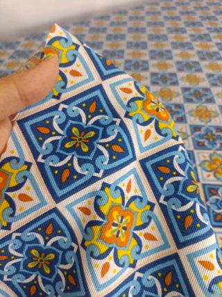 Retal 2x1,40 de tela de loneta estampada