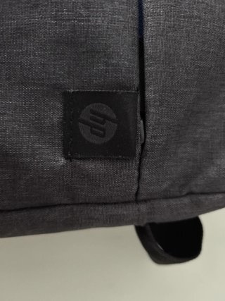 Bolsa bandolera para portátil gris