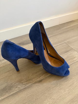 Zapatos tacón Mango azul ante peep toe