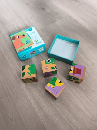 Djeco Cubos de Madera Wouaf & Co