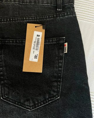 Pantalón corto Nuevo con etiqueta KAOTIKO