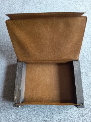 Antigua Caja Colección Cigarrillos Fuentes Rareza