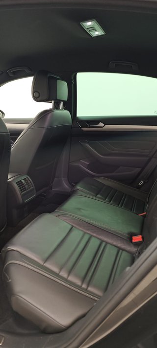 Volkswagen Passat R-Line 2.0 Tdi 150 cv DSG