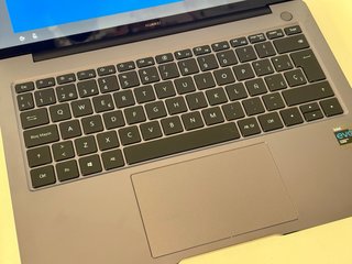 Huawei Matebook 14s Gris i7 y 16 GB RAM