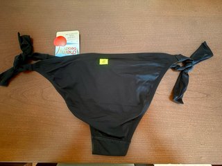 Bikini nuevo con etiquetas Cherry Beach Push-Up