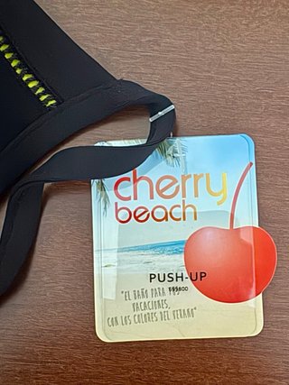 Bikini nuevo con etiquetas Cherry Beach Push-Up