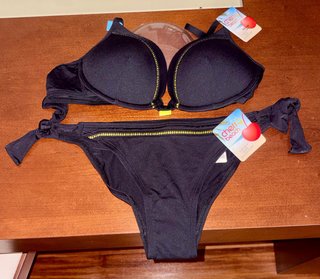 Bikini nuevo con etiquetas Cherry Beach Push-Up