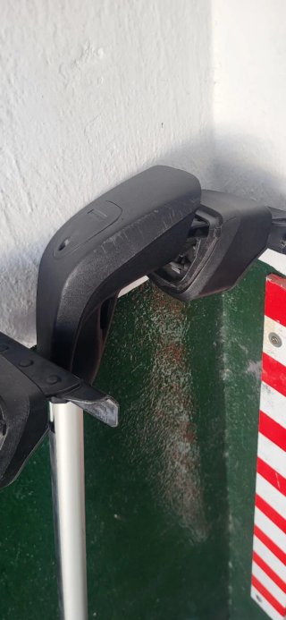 Baca portabultos barras techo original Peugeot 508