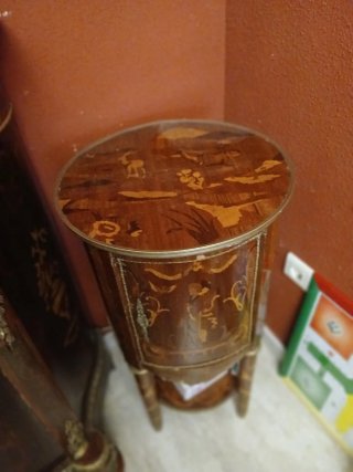 Mesa de comedor sifonier mesitas de noche  aprador
