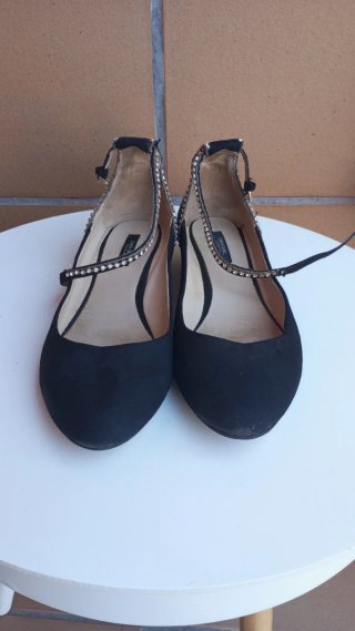 Bailarinas/Manoletinas negras con pedrería