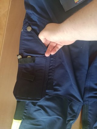 Con etiquetas Pantalón de trabajo Blaklader azul y