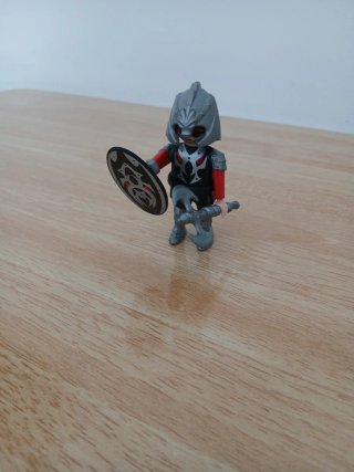 Playmobil Guerrero Medieval con Escudo