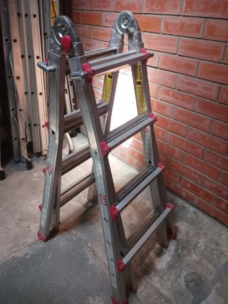 Escaleras de aluminio - Varias medidas