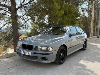 BMW 528i Pack M