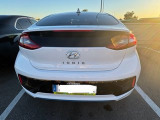 Hyundai Ioniq Híbrido Style, 82.000km automático