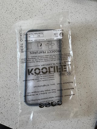 Funda iPhone 16 Pro - Shein