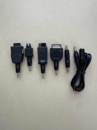 Adattatori di ricarica per cellulari Nokia, Sony, Samsung, Moto