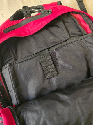 Mochila Eastpak Skate Roja y Negra