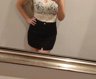 Falda Zara texturizada negra
