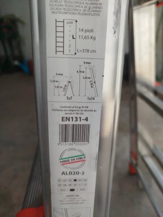 Escalera aluminio plegable