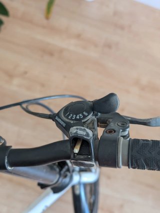 Bicicleta plegable blanca