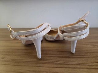 Zapatos de tacón 38 LODI blancos con pedrería